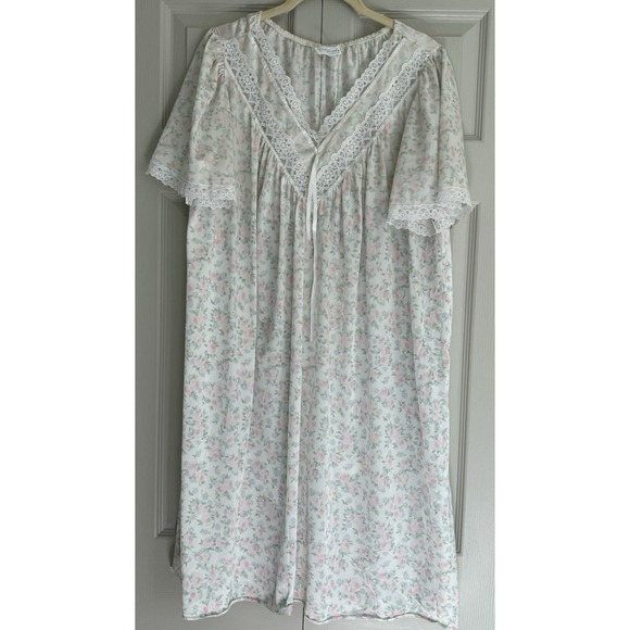 Miss Elaine Other - Vintage Miss‎ Elaine Floral Short Sleeve Night Gown Sleep Dress Size Large ILGWU